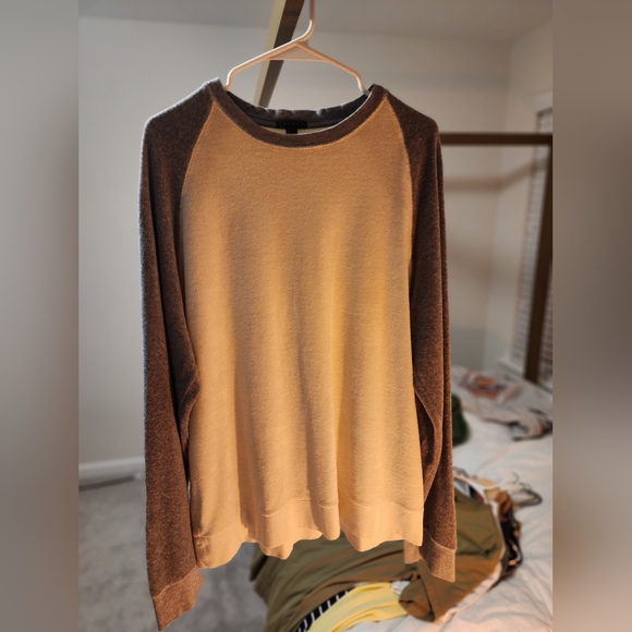 Theory Sweatshirt - Picture 1 of 2